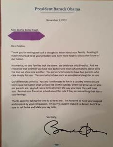 Barack Obama responde carta de menina que sofria bullying por ser filha de casal gay