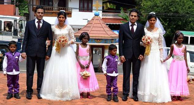 casamento gemeos india 08 - O incrível casamento ao quadrado : padres gêmeos casam gêmeos com gêmeas na Índia