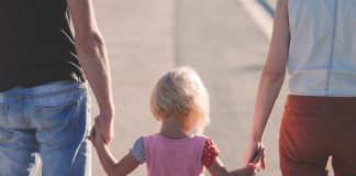 8 sinais indiscutíveis de que você é uma ótima mãe ou pai, mesmo que sinta que não é