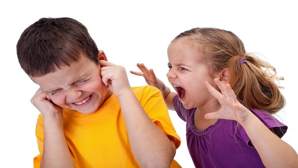 pais24hs.com - Como lidar com o comportamento agressivo dos nossos filhos?