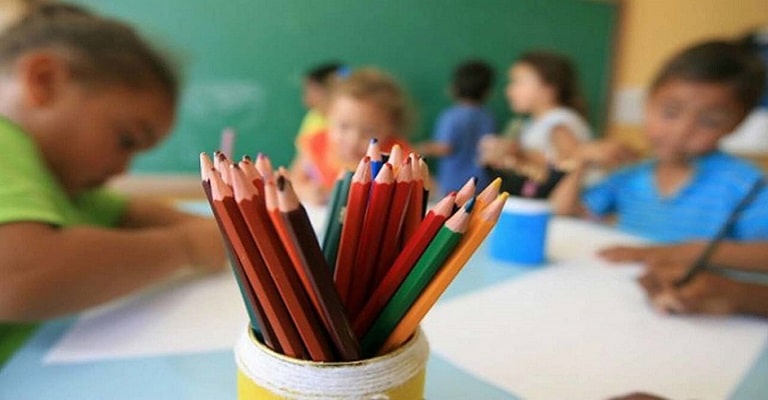 pais24hs.com - "A base para um futuro promissor: A importância da educação na primeira infância"